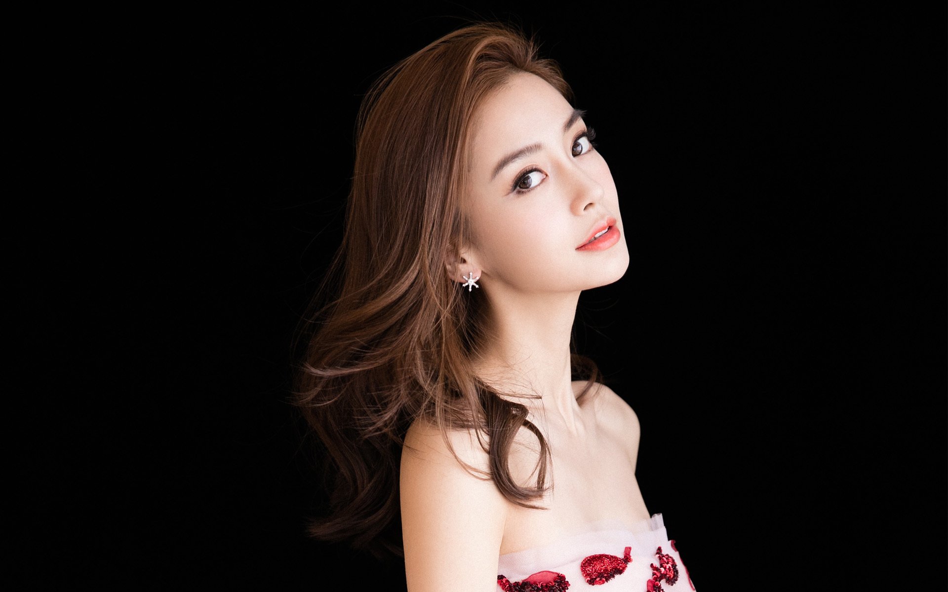 开云体育官方网入口-_场馆设计的未来：智能化、环保兼备_，场馆运行设计