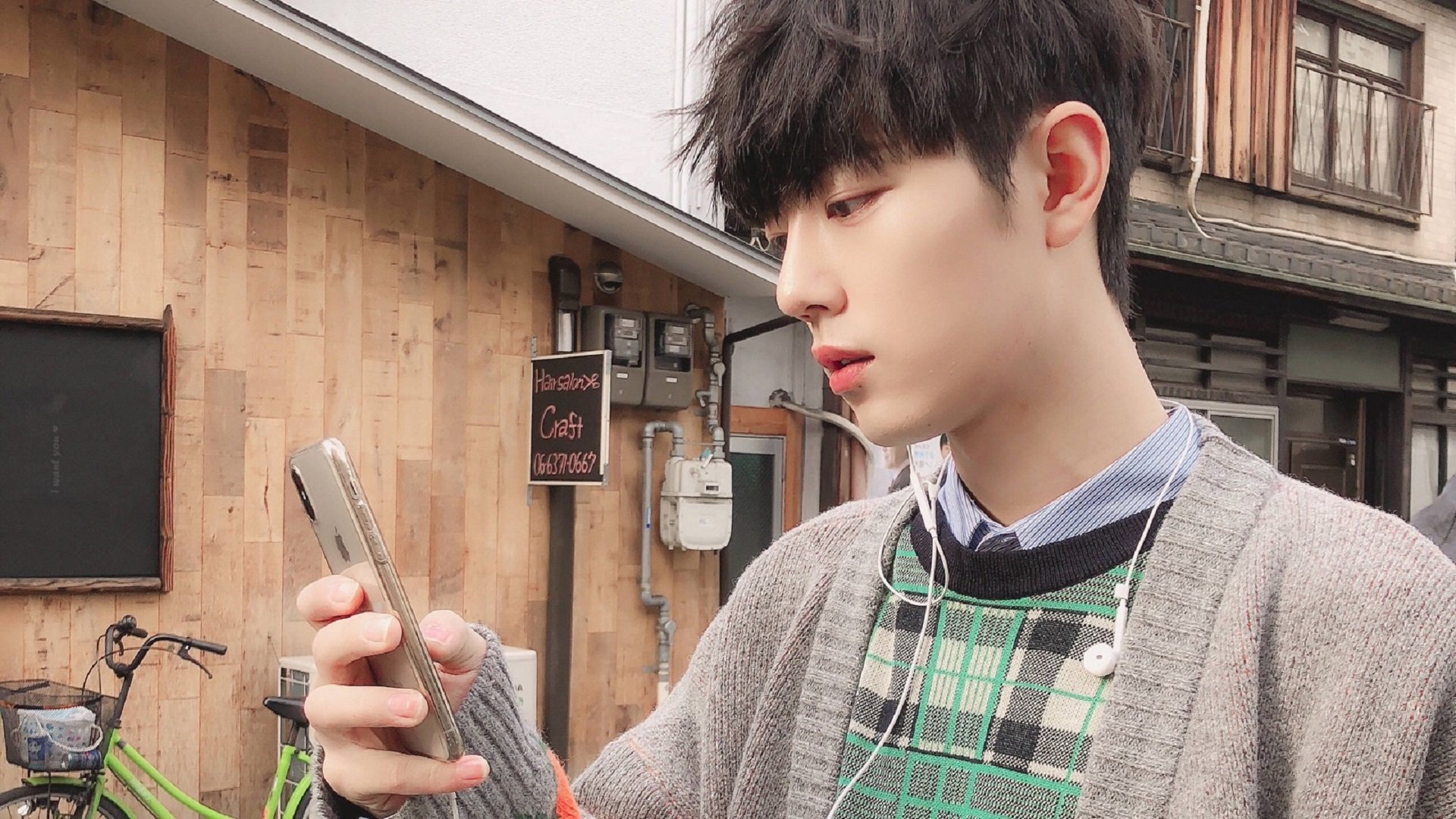 开云官方网站-《全景赛场直播：360度观看沉浸体验》，全景直播解决方案